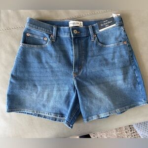 Abercrombie & Fitch The Dad Short size 8